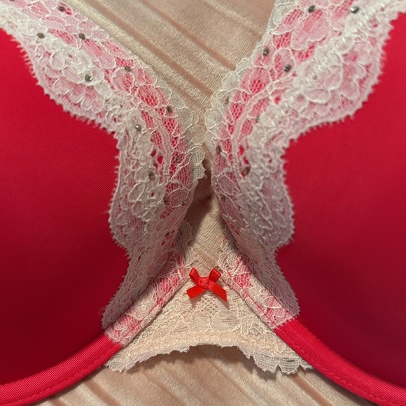 ♥️ Victoria’s Secret Dream Angels push-up bra with lace and rhinestones 34DD EUC - Picture 7 of 8